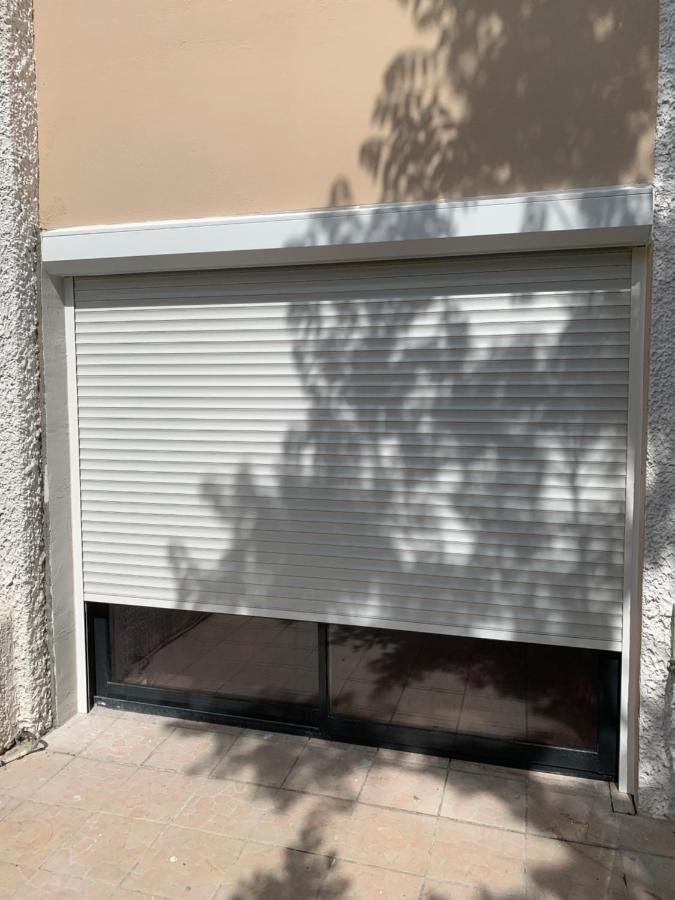 Joli Studio Tout Confort Avec Toutes Commodites Vaulx-en-Velin Exterior foto